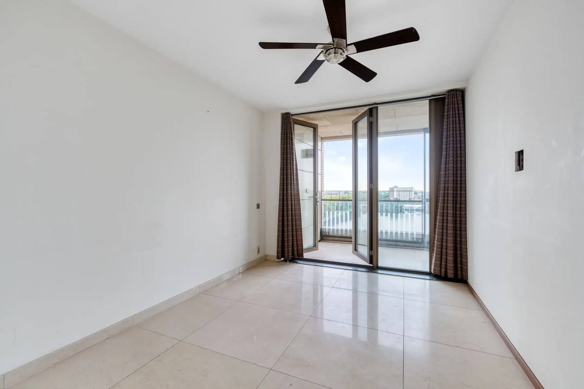 Foto van de Appartement gelegen aan de Saskia van Uijlenburgkade in Amsterdam