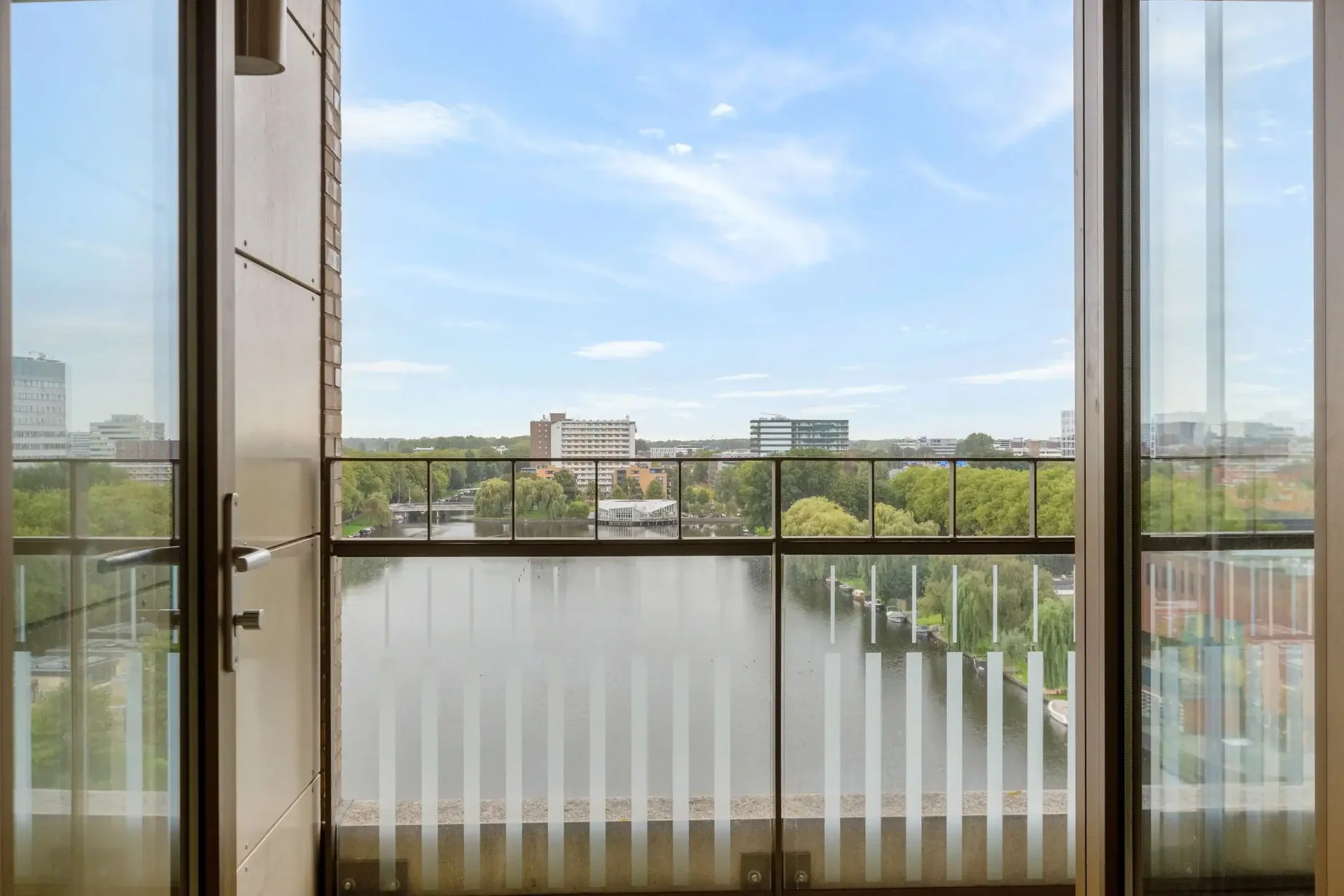 Foto van de Appartement gelegen aan de Saskia van Uijlenburgkade in Amsterdam