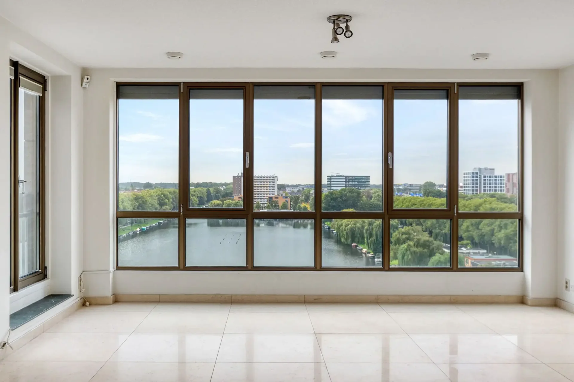 Foto van de Appartement gelegen aan de Saskia van Uijlenburgkade in Amsterdam
