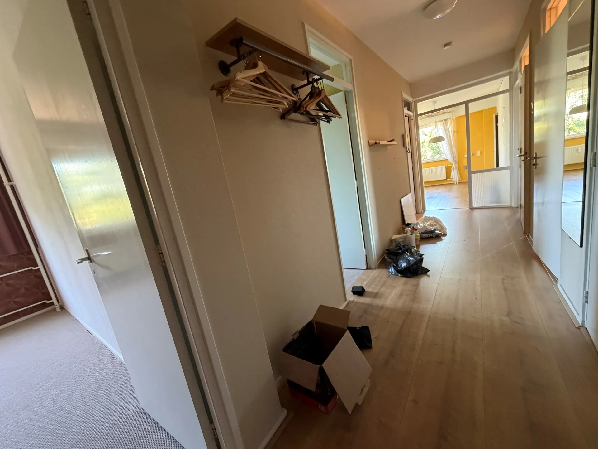 geblurde versie van de foto als achtergrond