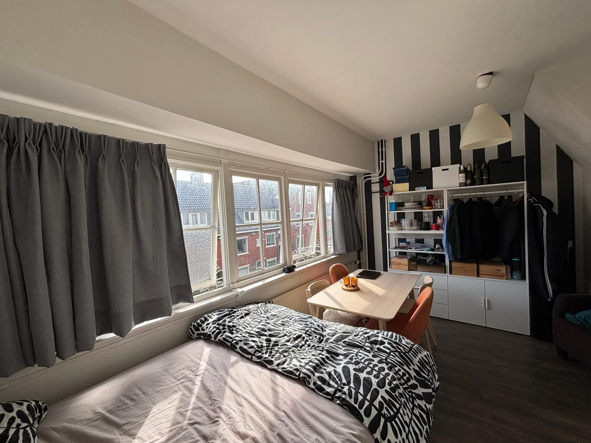 Foto van de Kamer gelegen aan de Van der Waalsstraat in Groningen