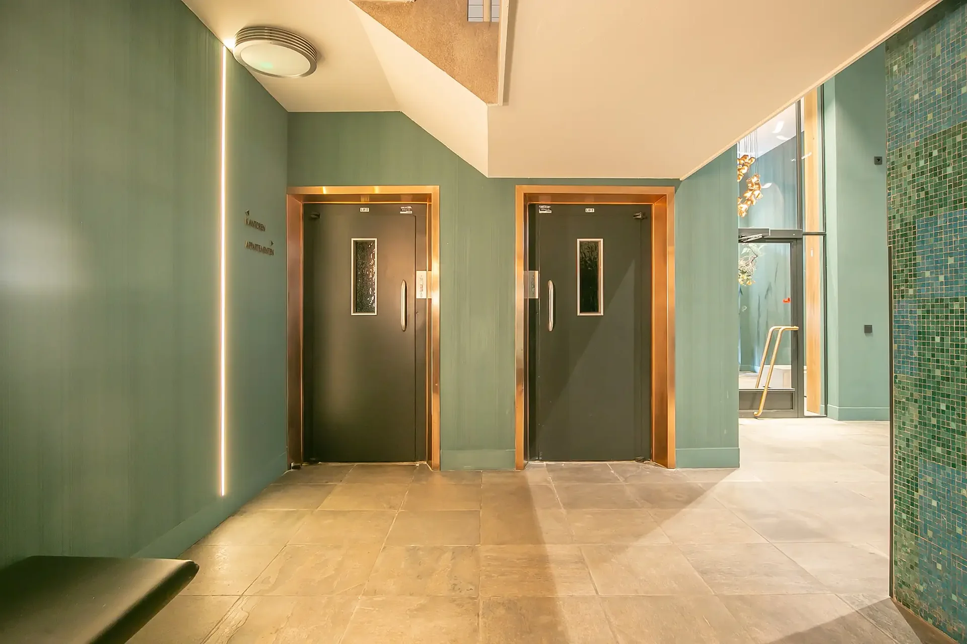 Foto van de Appartement gelegen aan de Kruiskade in Rotterdam