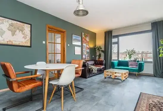geblurde versie van de foto als achtergrond
