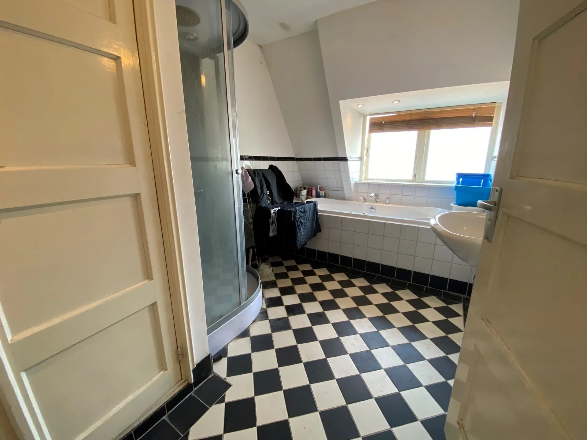 Foto van de Kamer gelegen aan de Ceramstraat in Groningen