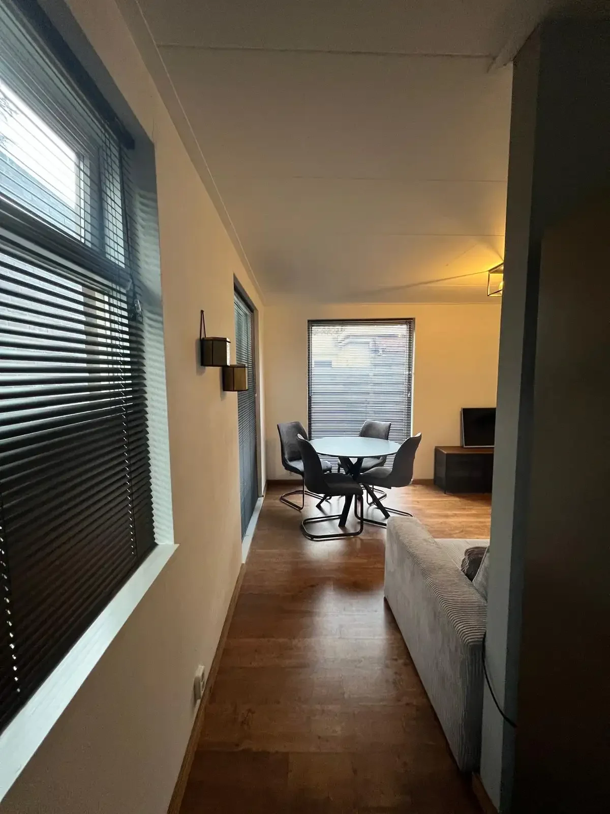 geblurde versie van de foto als achtergrond