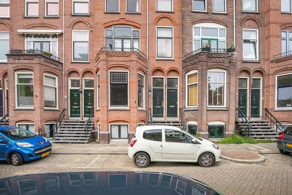 geblurde versie van de foto als achtergrond