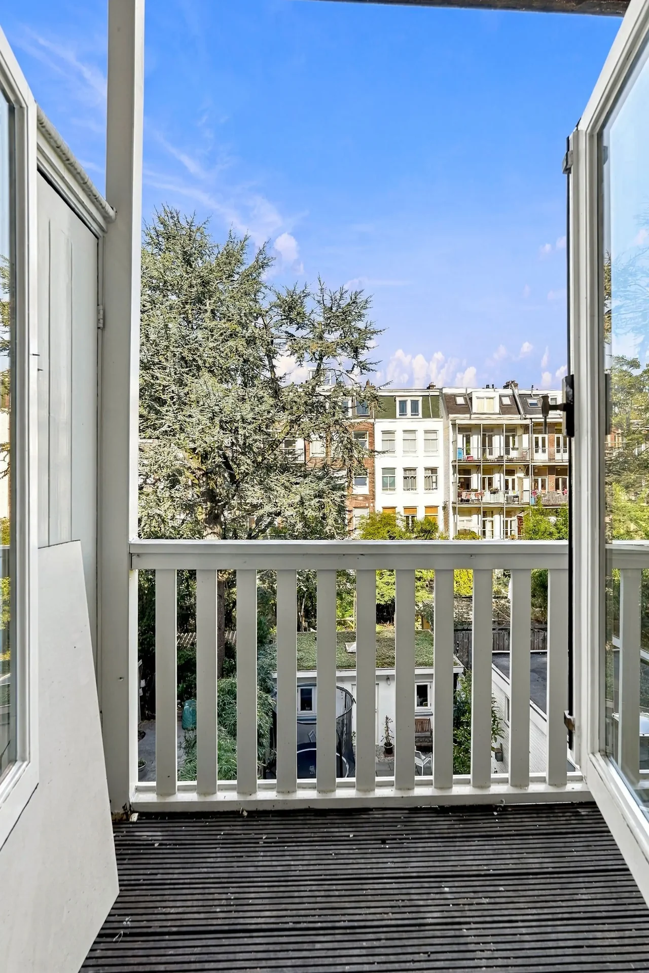 Foto van de Appartement gelegen aan de Ceintuurbaan in Amsterdam