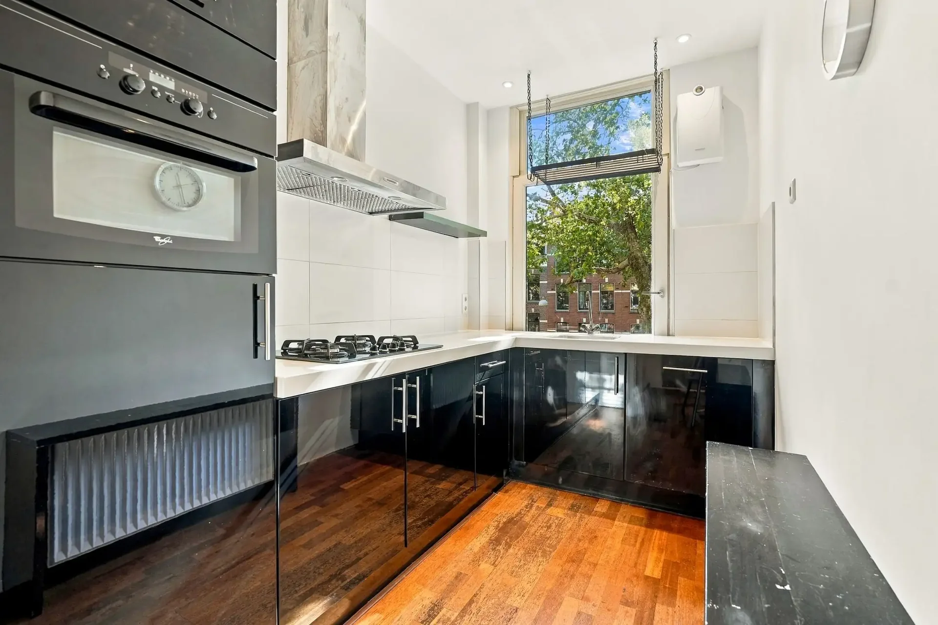 Foto van de Appartement gelegen aan de Ceintuurbaan in Amsterdam