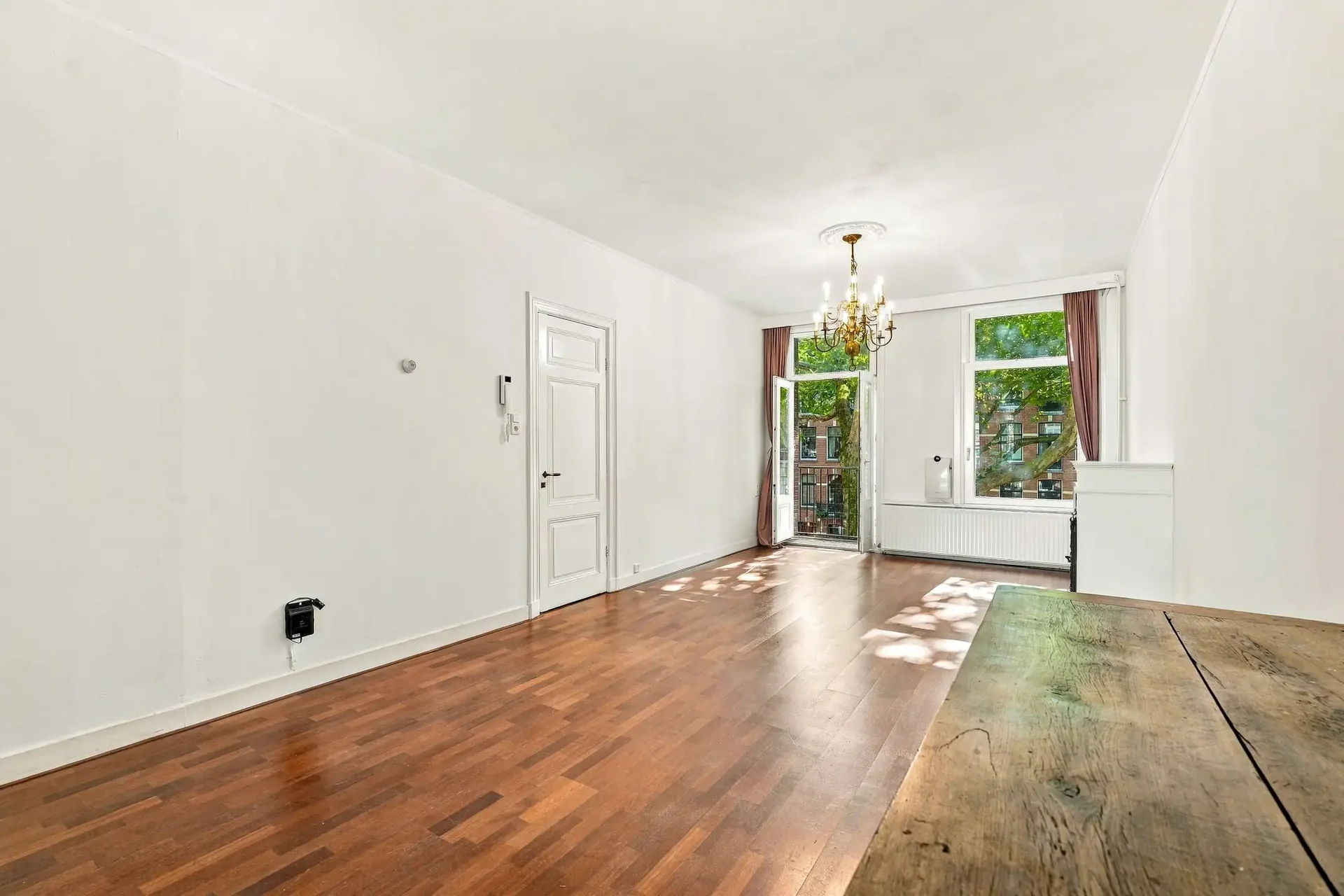 Foto van de Appartement gelegen aan de Ceintuurbaan in Amsterdam