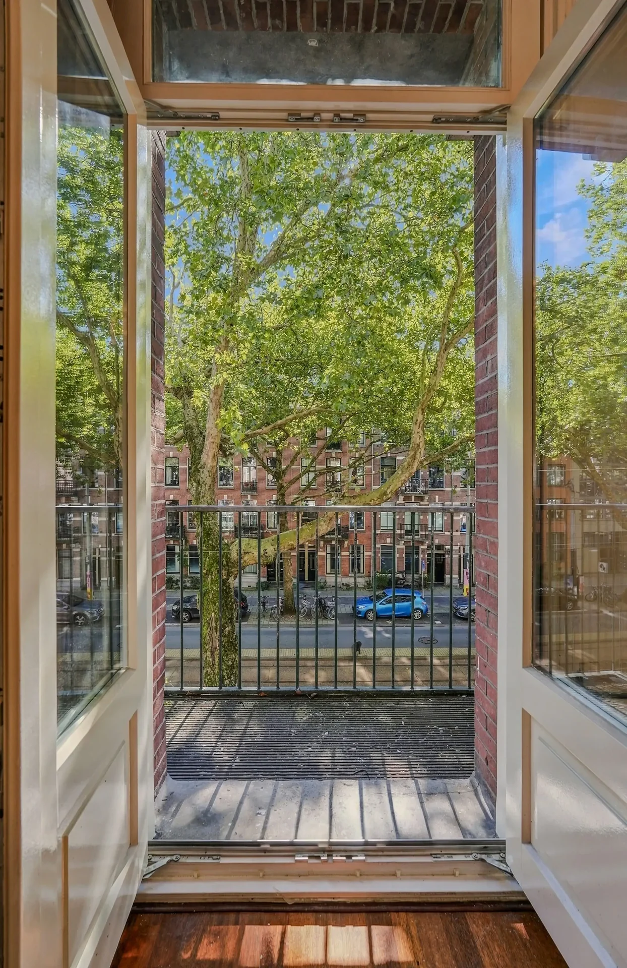 Foto van de Appartement gelegen aan de Ceintuurbaan in Amsterdam