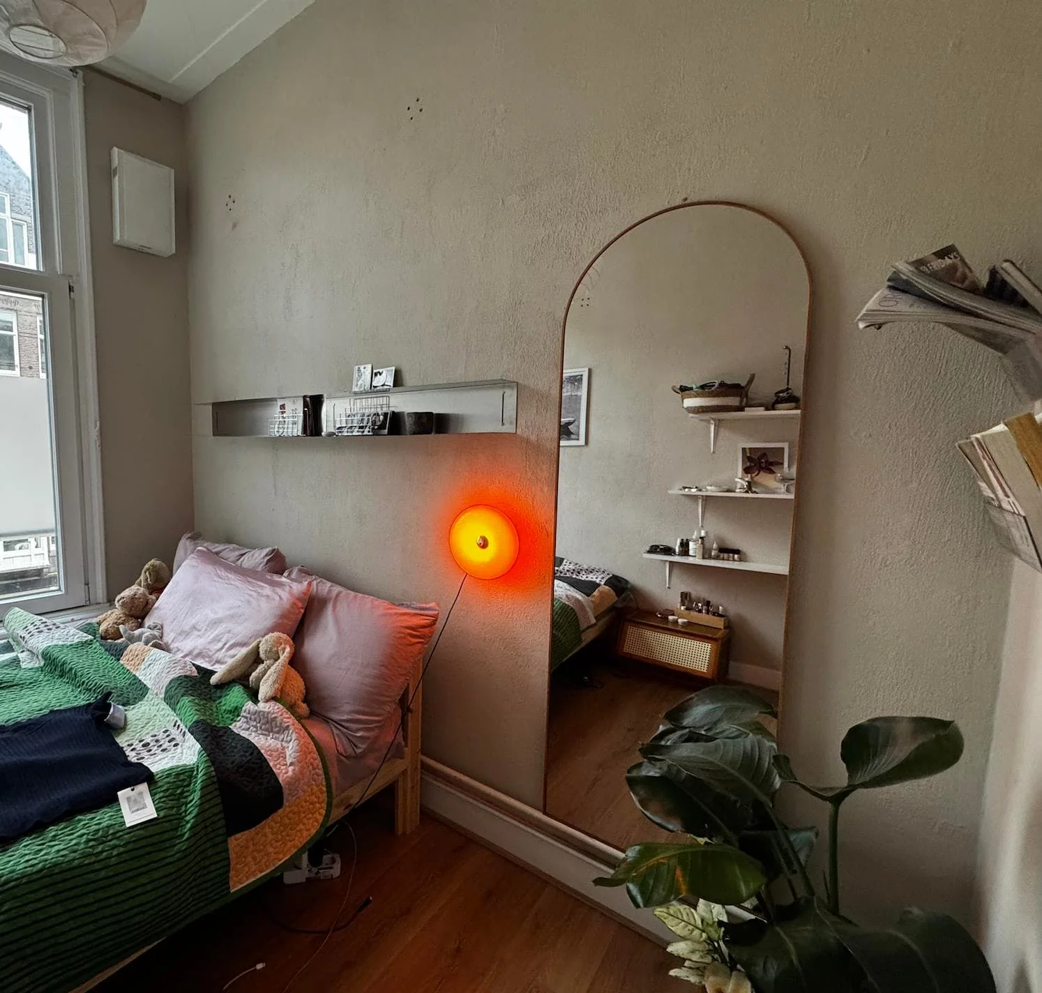 Foto van de Kamer gelegen aan de Van Woustraat in Amsterdam