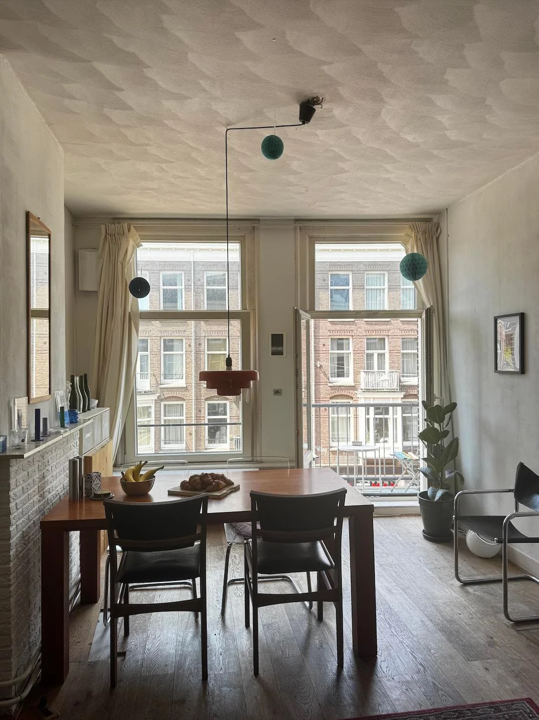 Foto van de Kamer gelegen aan de Van Woustraat in Amsterdam