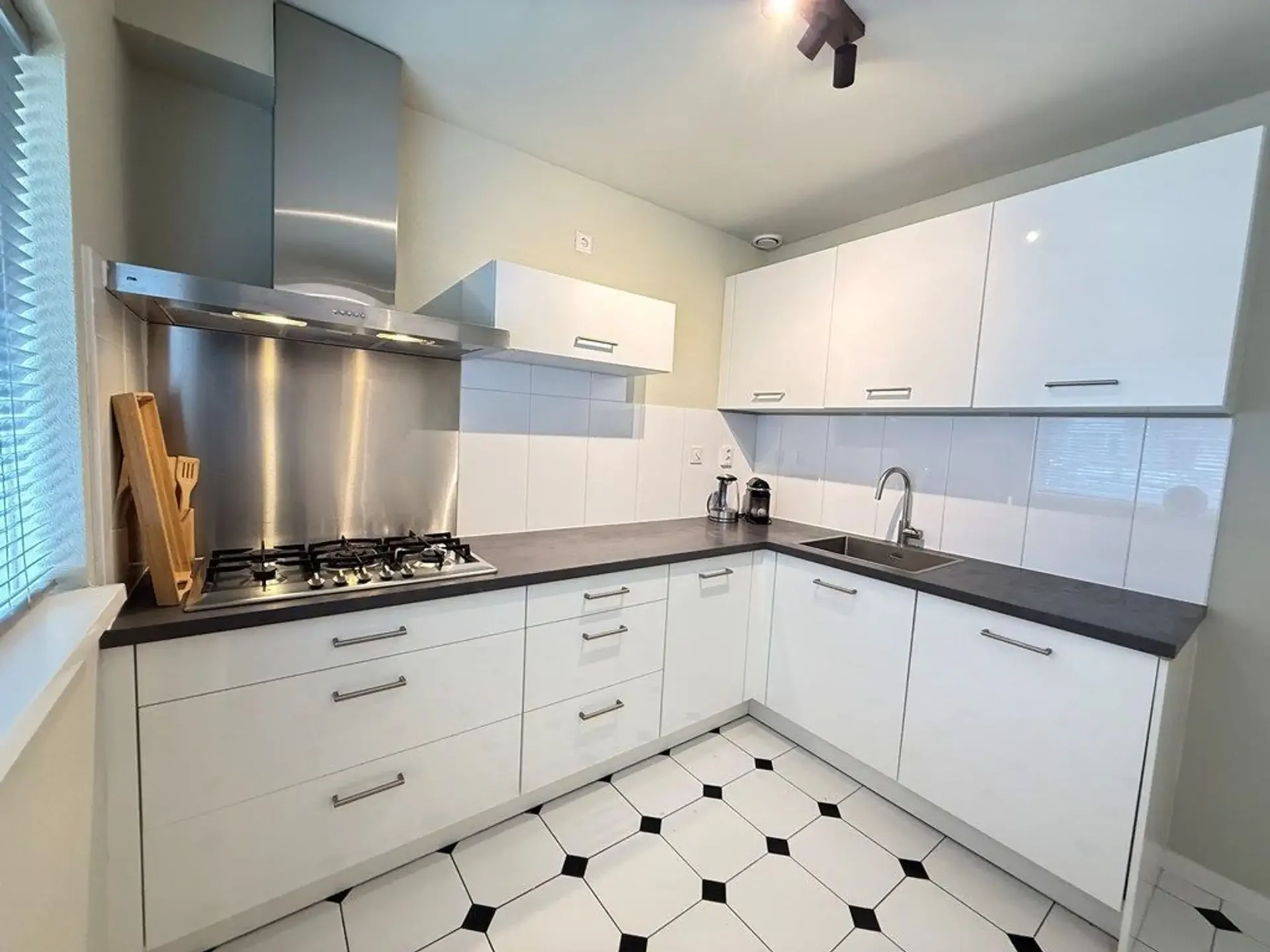Foto van de Appartement gelegen aan de Loethoelilaan in Amstelveen