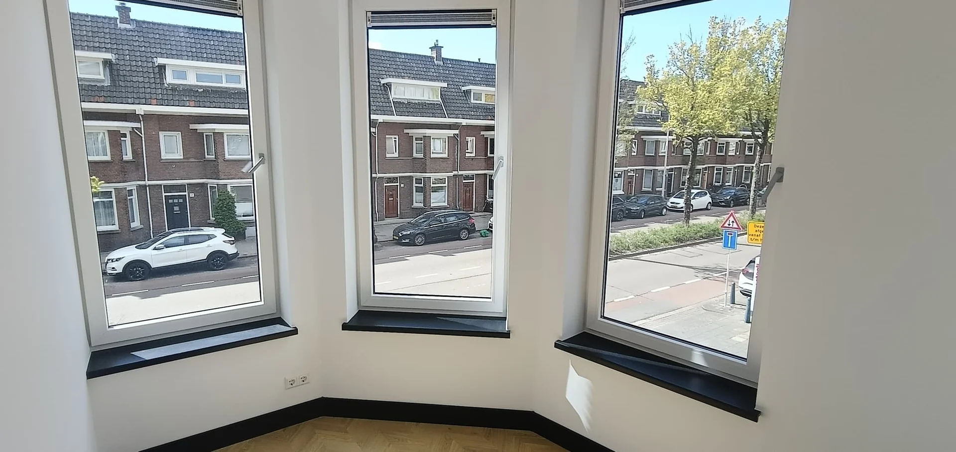 geblurde versie van de foto als achtergrond