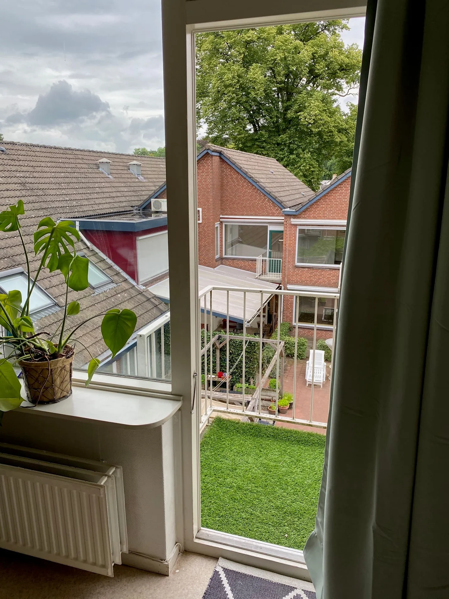 geblurde versie van de foto als achtergrond